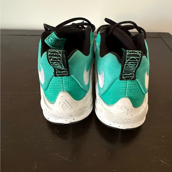 Nike Sneakers Size 8 1/2 - Picture 9 of 16